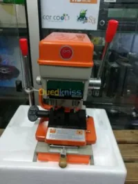 Machine Clé à Point manuelle 