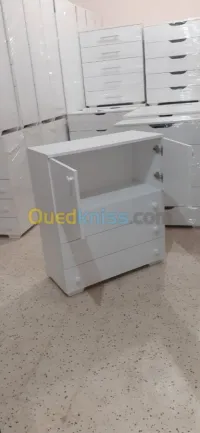 Commode 