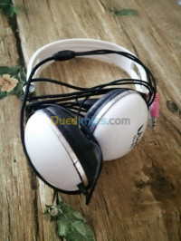 boumerdes-algerie-ecran-vente-clavier-souris-baffes-casque