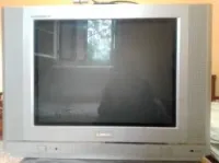 TV ENIE Flatrone Plus 2 (THT en panne)