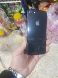 Apple iPhone 8