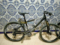 naama-mecheria-algerie-articles-de-sport-commencal-full-carbon