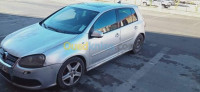 bordj-bou-arreridj-ras-el-oued-algerie-moyenne-berline-volkswagen-golf-5-2007