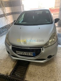 سطيف-العلمة-الجزائر-سيارة-صغيرة-peugeot-208-access-2013