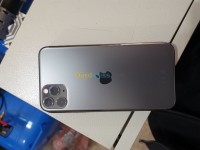 algiers-dar-el-beida-algeria-smartphones-apple-iphone-11-pro-max