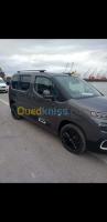 mila-tadjenanet-algerie-break-familiale-citroen-berlingo-multispace-2020