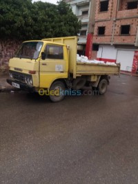وهران-الجزائر-شاحنة-toyota-benne-1985