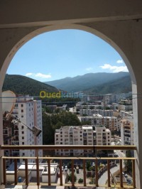عنابة-الجزائر-شقة-byaa-shk-4-ghrf-aanab