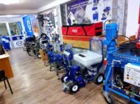 Machine de peinture et enduit airless