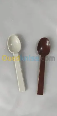 Cuillère plastique
