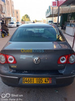 ghardaia-el-menia-algerie-grande-berline-volkswagen-passat-2005