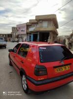 bordj-bou-arreridj-el-achir-algerie-citadine-volkswagen-golf-3-1995