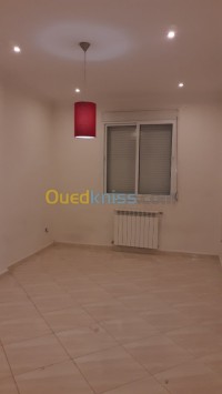 شقة-كراء-4-غرف-الجزائر-دالي-ابراهيم