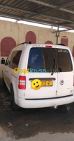 bordj-bou-arreridj-algerie-break-familiale-volkswagen-caddy-edition-30-2013