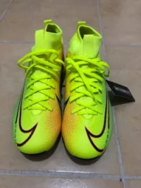 Chaussure de foot Nike mercurial 