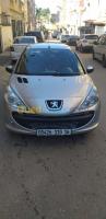 alger-belouizdad-algerie-citadine-peugeot-206-plus-2010