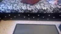 2 canapés 2 poufs et table 