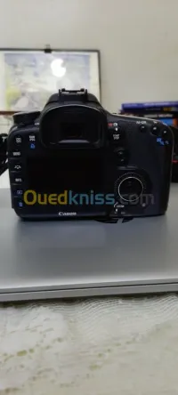 CANON 7D