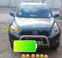 tipaza-fouka-algerie-tout-terrain-suv-toyota-rav4-2008