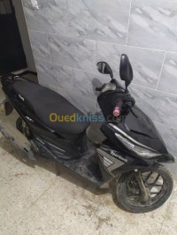 المدية-الجزائر-دراجة-نارية-سكوتر-omg-rs5-2020