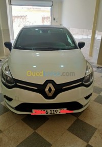 تبسة-الجزائر-سيارة-صغيرة-renault-clio-4-limited-2019