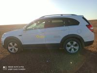 bechar-algerie-tout-terrain-suv-chevrolet-captiva-ltz-2012