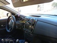 باتنة-الجزائر-سيارة-صغيرة-dacia-sandero-stepway-techroad-2019