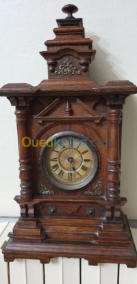 قسنطينة-الجزائر-تحف-و-مقتنيات-ancienne-horloge-en-bois