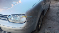 mila-algerie-moyenne-berline-volkswagen-golf-4-2001