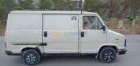 oum-el-bouaghi-ain-fakroun-algerie-camion-بيجو-1985