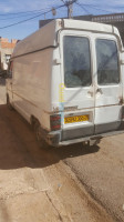 ain-temouchent-kihal-algerie-fourgon-renault-trafic-2000