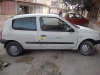 الشلف-تاجنة-الجزائر-سيارة-صغيرة-renault-clio-2-2000
