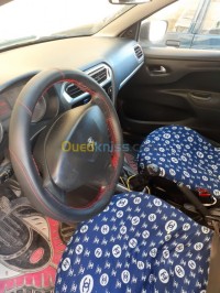 تبسة-الكويف-الجزائر-صالون-سيدان-peugeot-301-2013
