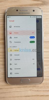 Samsung Galaxy A3 (2017) thumbnail 4