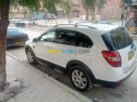 bordj-bou-arreridj-algerie-tout-terrain-suv-chevrolet-captiva-ltz-2010