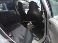 سوق-أهراس-الجزائر-سيارة-صغيرة-peugeot-207-2010
