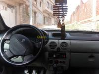 tlemcen-nedroma-algerie-commerciale-renault-kangoo-2007