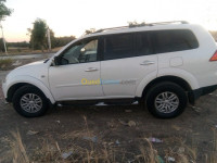 setif-algerie-tout-terrain-suv-mitsubishi-pajero-sport-2013