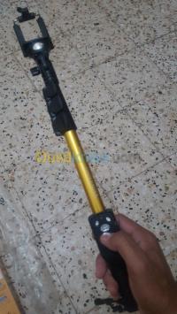 سيدي-بلعباس-الجزائر-آخر-bâton-selfie-avc-télécommande