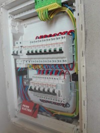 الجزائر-وسط-بن-عكنون-بناء-و-أشغال-électricité