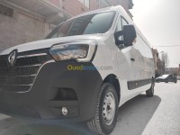 أم-البواقي-عين-البيضاء-الجزائر-عربة-نقل-renault-master-l2h3-2021