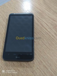 الجزائر-حيدرة-هواتف-ذكية-htc-smart