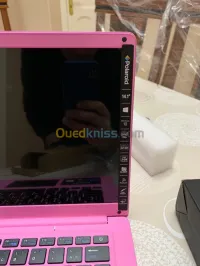Laptop Polaroid 