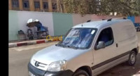 setif-guelal-algerie-commerciale-peugeot-partner-2004