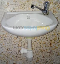lave main avec robinet de marque BCR 