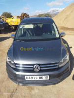 bouira-chorfa-algerie-break-familiale-volkswagen-caddy-2016