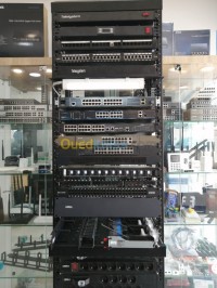 switch Mega / Giga / PoE 5 / 8 / 16 / 24 / 48 Port + SFP thumbnail 2