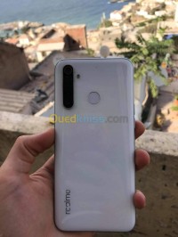 الجزائر-رايس-حميدو-هواتف-ذكية-realme-q