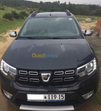 تيزي-وزو-الجزائر-سيارة-صغيرة-dacia-sandero-stepway-2019