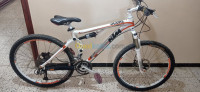 alger-bab-el-oued-algerie-articles-de-sport-vélo-ktm